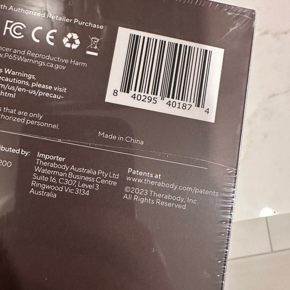 Theragun pro plus brand new sealed - Picture 2 of 4